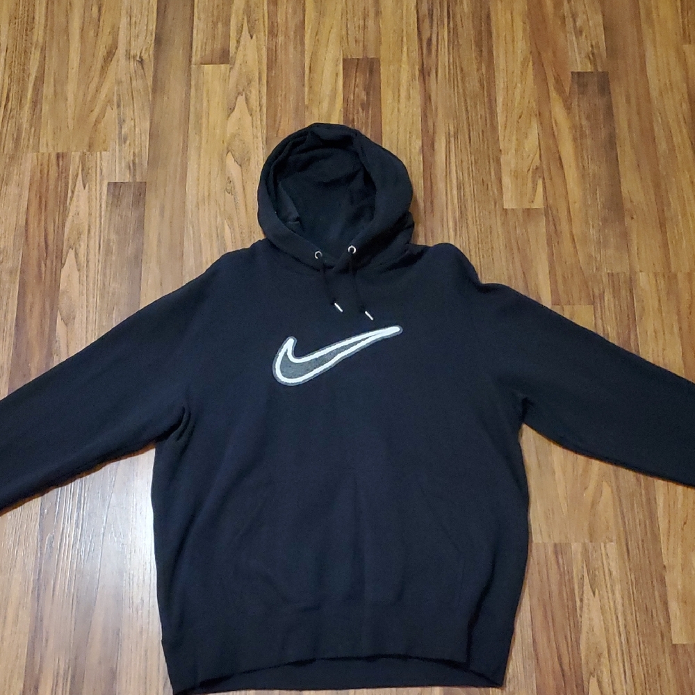 Men's Nke Pullover Size Xl